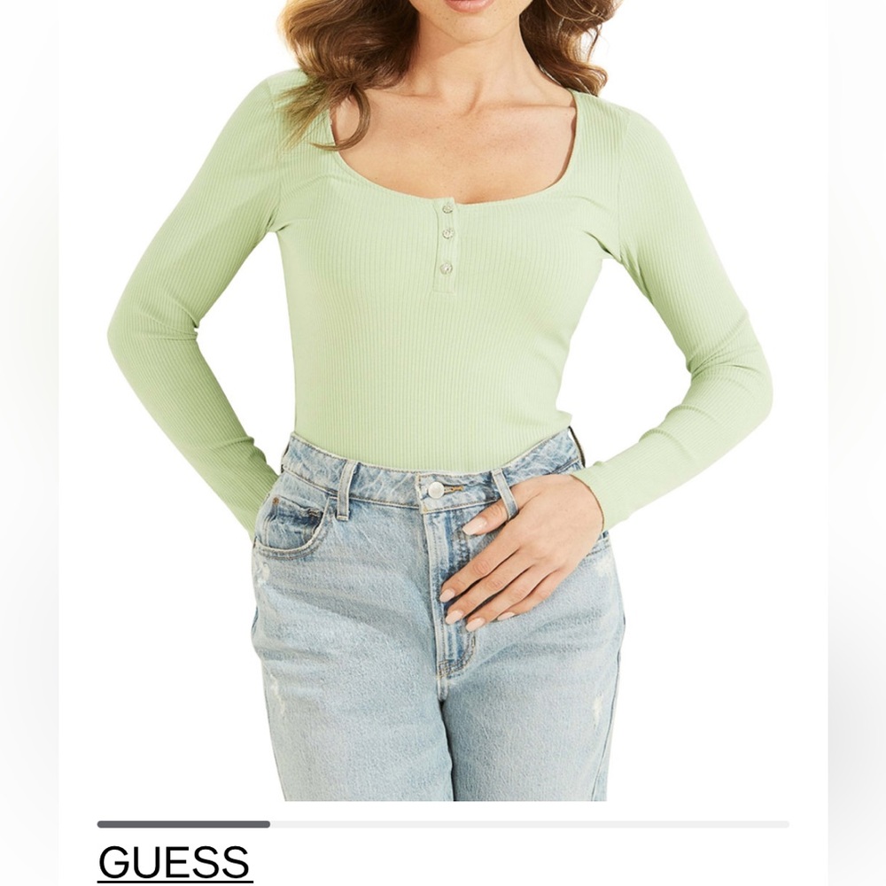 NWT Guess long sleeve top!
